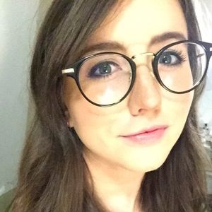 Meet your Posher, Edye